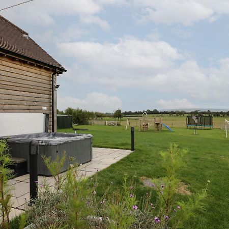 Hallgarth Farm Holiday Lodge Pershore Eksteriør billede