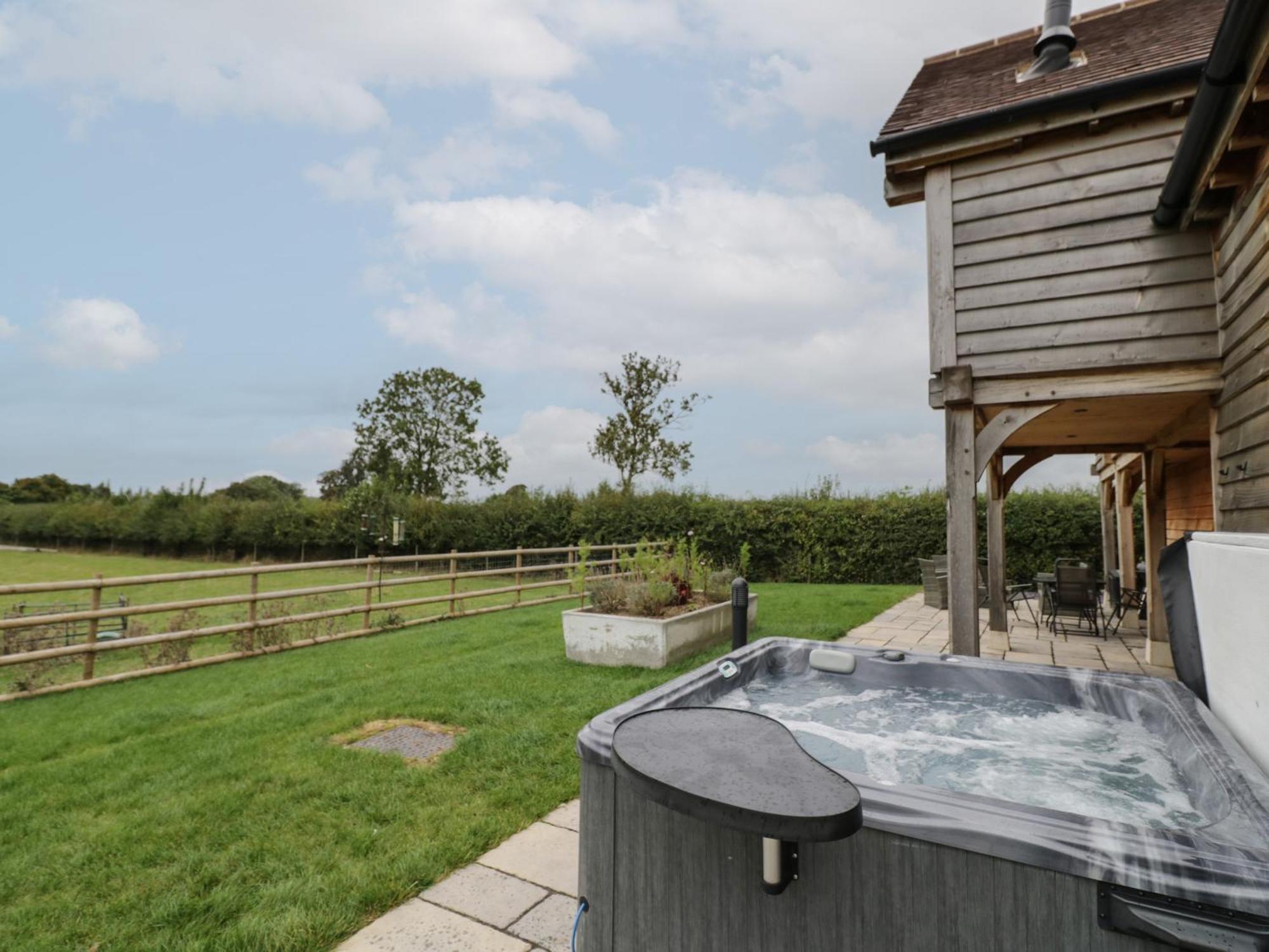 Hallgarth Farm Holiday Lodge Pershore Eksteriør billede
